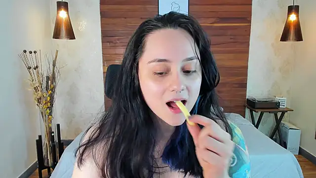 KatherineBond online show from 03.15.25