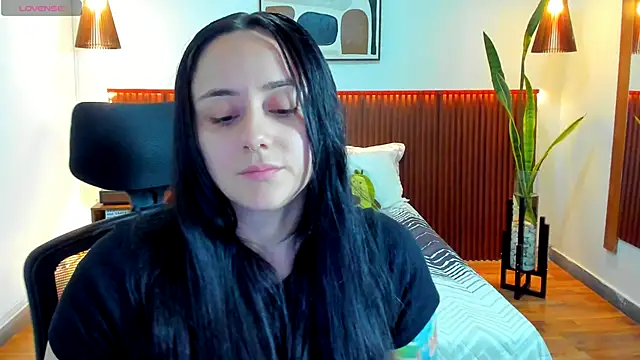 KatherineBond online show from 11.14.25