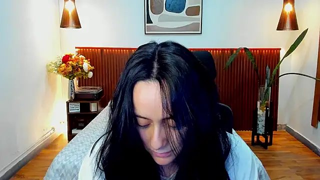 KatherineBond online show from 03.10.26