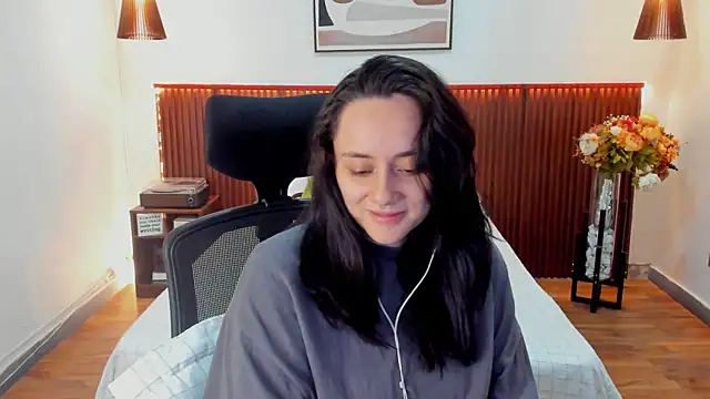 KatherineBond online show from 07.13.26