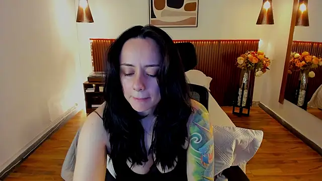 KatherineBond online show from 08.04.26