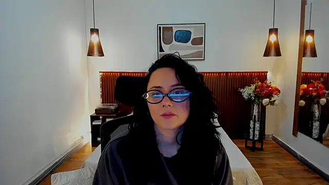KatherineBond online show from 08.05.26