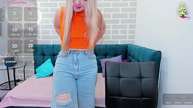 Snapshot of EvaMoran chatting on 06.29.26 EvaMoran online show from 06.29.26