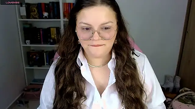 Gabiwaifu online show from 10.17.25