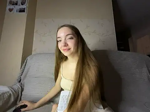 Snapshot of BarbaraFantasy chatting on 01.28.25 BarbaraFantasy online show from 01.28.25