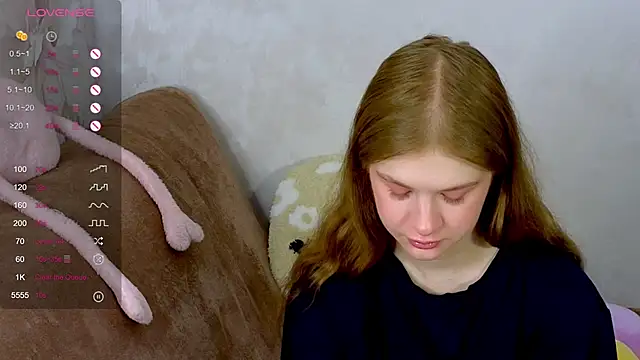 TrissMerigold9 online show from 10.11.25