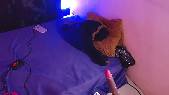 AnnaliOlsenX online show from 12.16.24