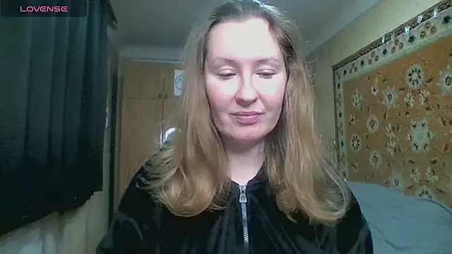 AnnaXLovers online show from 12.15.25