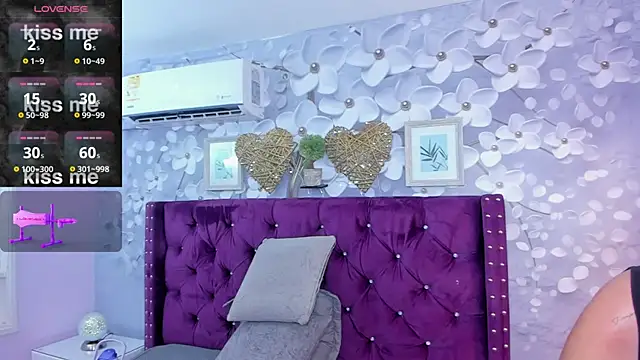 Snapshot of Danee_19_ chatting on 01.25.25 Danee 19 online show from 01.25.25