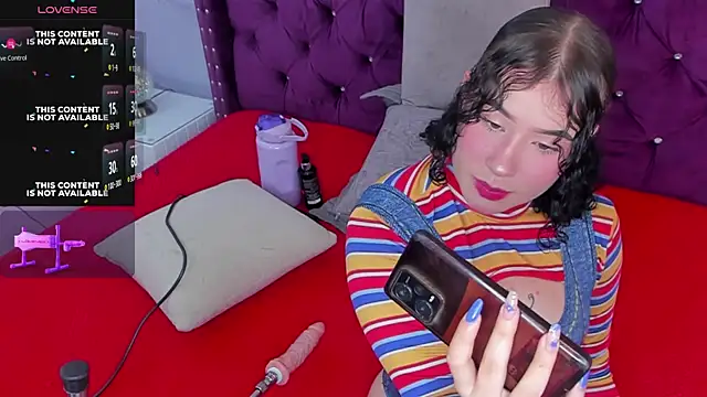 Snapshot of Danee_19_ chatting on 02.02.25 Danee 19 online show from 02.02.25