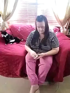 Snapshot of Bayou_Woman68 chatting on 09.19.25 Bayou Woman68 online show from 09.19.25