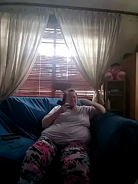 Bayou Woman68 online show from 04.28.26