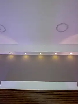 Adelehottman online show from 02.05.26