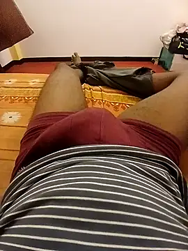 Snapshot of alanjoyoo chatting on 11.30.25 alanjoyoo online show from 11.30.25