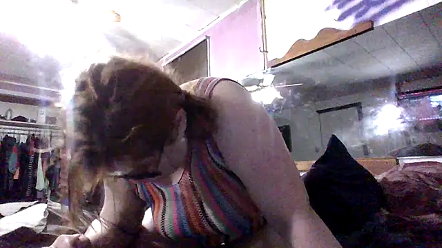 Snapshot of Sweetexibition chatting on 03.22.25 Sweetexibition online show from 03.22.25