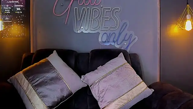 LOLIITA  LOVE online show from 12.19.25