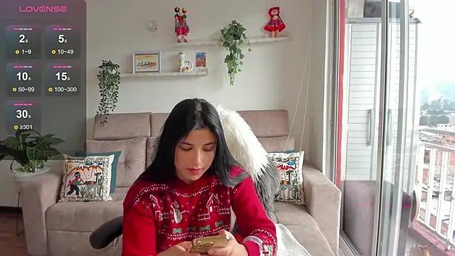 Arya 33 online show from 12.27.24