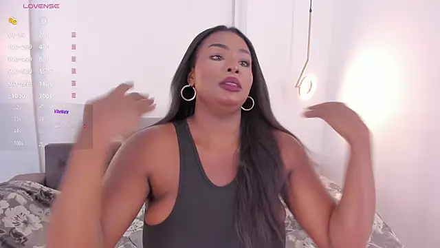 Snapshot of _huge_boobs_ebony chatting on 03.20.25 huge boobs ebony online show from 03.20.25