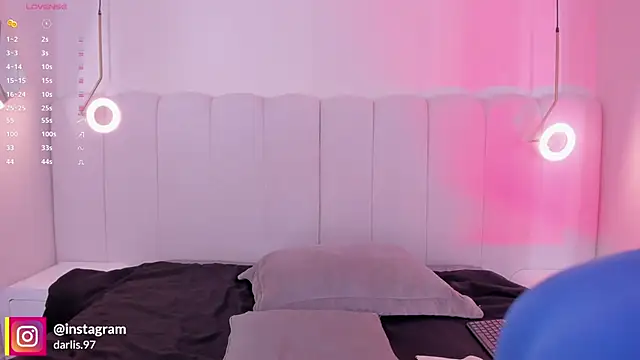 Snapshot of _huge_boobs_ebony chatting on 10.29.25 huge boobs ebony online show from 10.29.25