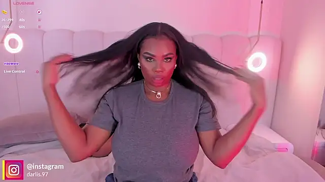 Snapshot of _huge_boobs_ebony chatting on 11.14.25 huge boobs ebony online show from 11.14.25