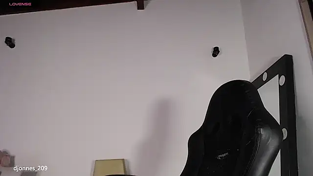 DilanJonnes  online show from 05.30.26