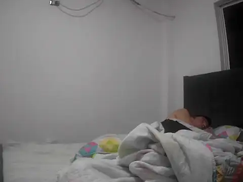 AlbertBigCock online show from 03.18.26