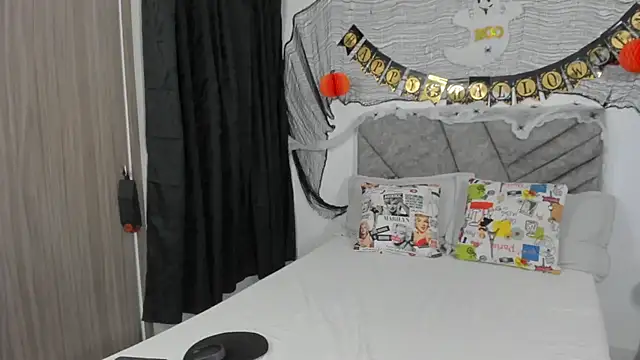 brittanypalmer2023 online show from 10.23.25