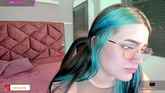 cattaleya    online show from 01.08.25