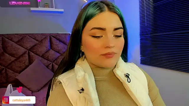 cattaleya    online show from 02.01.25