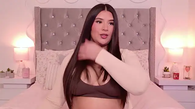 JuliaSUMMERS2022 online show from 01.17.26