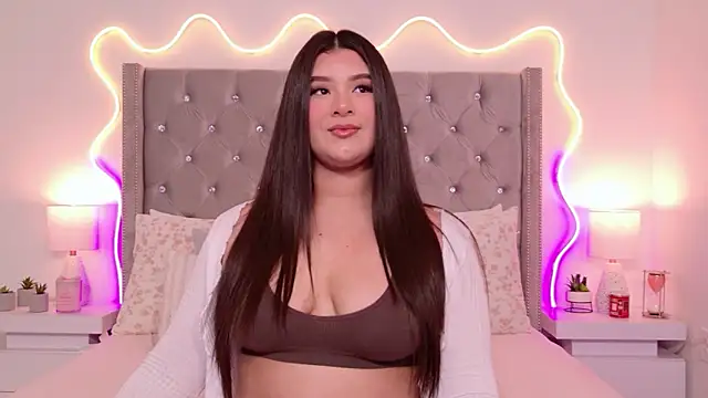 Snapshot of JuliaSUMMERS2022 chatting on 02.08.26 JuliaSUMMERS2022 online show from 02.08.26