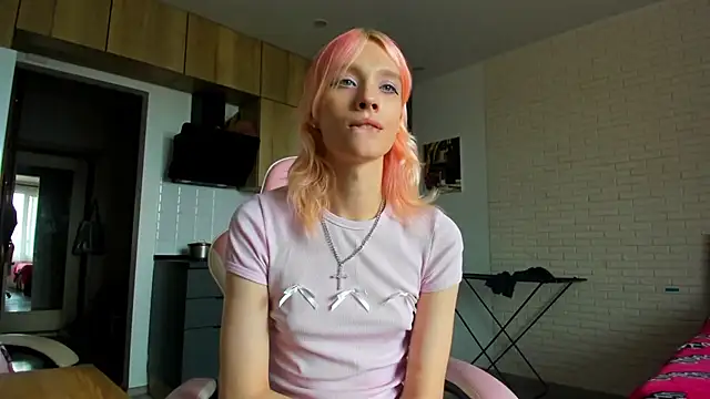 Snapshot of _Alice_Kitty chatting on 06.29.26 Alice Kitty online show from 06.29.26