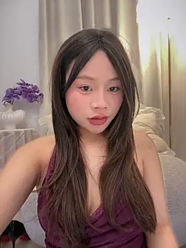 Snapshot of Hot_Mm chatting on 05.30.26 Hot Mm online show from 05.30.26
