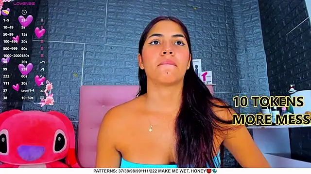 AriannaLewiis online show from 01.18.25