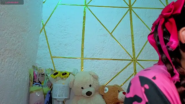 SheilaSmiith online show from 01.12.26