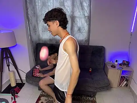 MyLatinHotBoys online show from 03.06.25