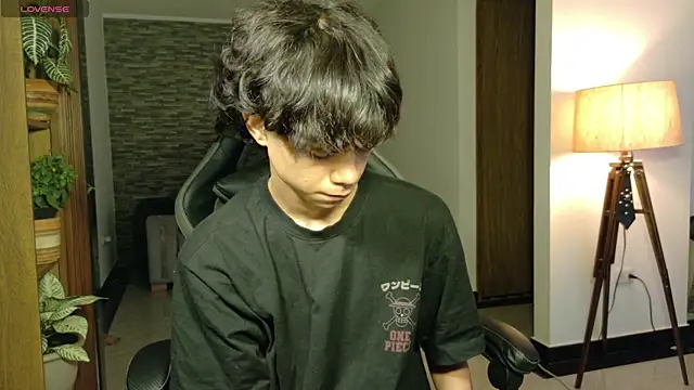 MyLatinHotBoys online show from 04.27.26