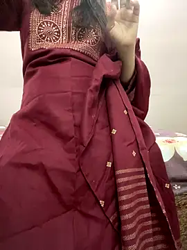 Snapshot of samayra124 chatting on 10.30.25 samayra124 online show from 10.30.25