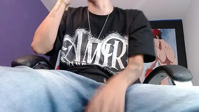 Snapshot of FrannBoy chatting on 12.07.24 FrannBoy online show from 12.07.24