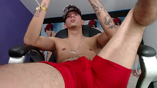 Snapshot of FrannBoy chatting on 01.13.25 FrannBoy online show from 01.13.25