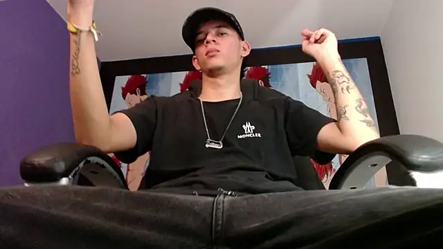 Snapshot of FrannBoy chatting on 01.14.25 FrannBoy online show from 01.14.25