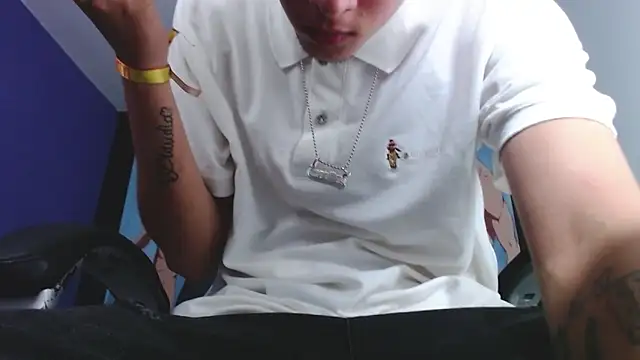 Snapshot of FrannBoy chatting on 02.01.25 FrannBoy online show from 02.01.25