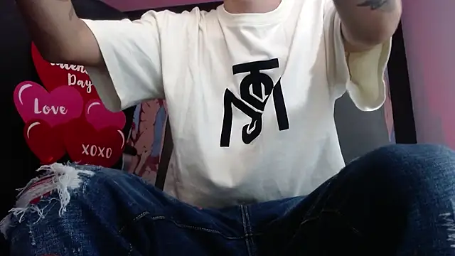 Snapshot of FrannBoy chatting on 02.15.25 FrannBoy online show from 02.15.25