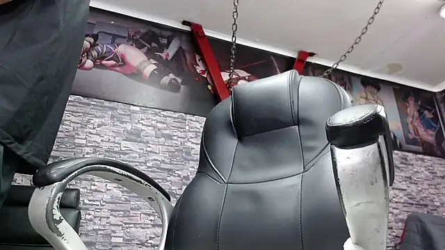 Snapshot of FrannBoy chatting on 02.18.25 FrannBoy online show from 02.18.25