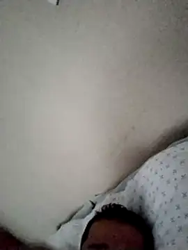 Snapshot of milf_hunter_35 chatting on 04.11.26 milf hunter 35 online show from 04.11.26