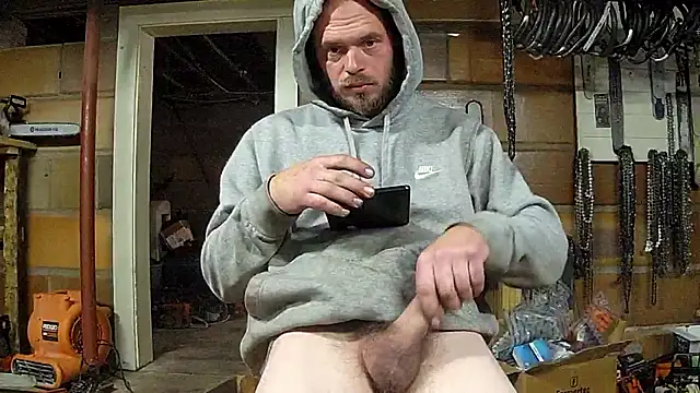 Bigoleslong98765 online show from 11.18.25