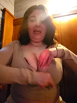 Snapshot of Britishbella chatting on 03.04.26 Britishbella online show from 03.04.26