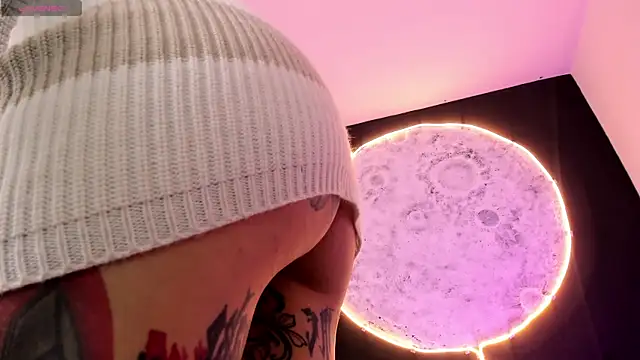 GinebraaFox  online show from 03.01.25