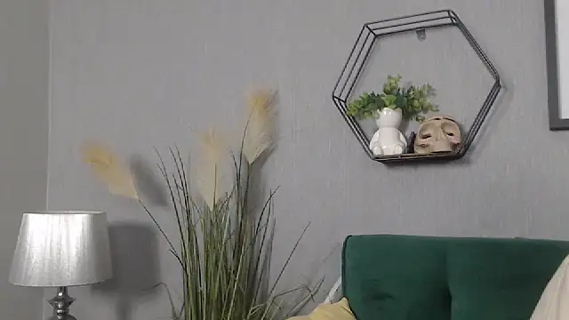 IzabelllNoir online show from 02.17.25