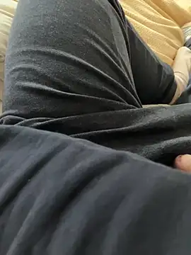 Snapshot of CoupleHot_X chatting on 01.13.26 CoupleHot X online show from 01.13.26